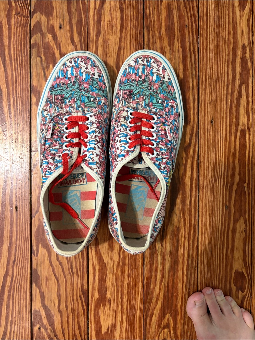 VANS Authentic x Where's Waldo? Land of Waldos Sneakees Mens Sz 8 Womens Sz 9.5